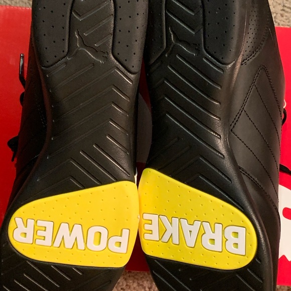 Ferrari Sneakers - Picture 2 of 8